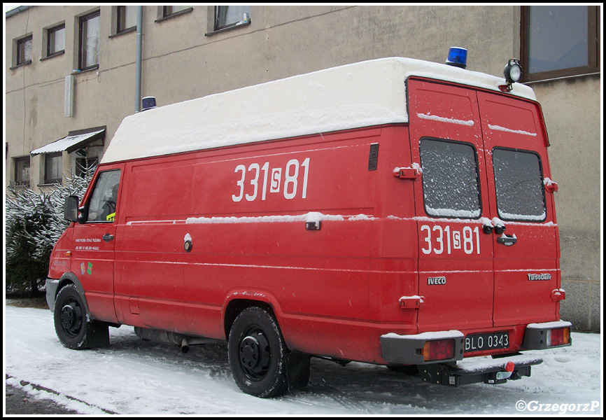 331[S]81 - SLKw Iveco Turbo Daily 35-10/Schmitz - JRG 1 Bielsko- Biała