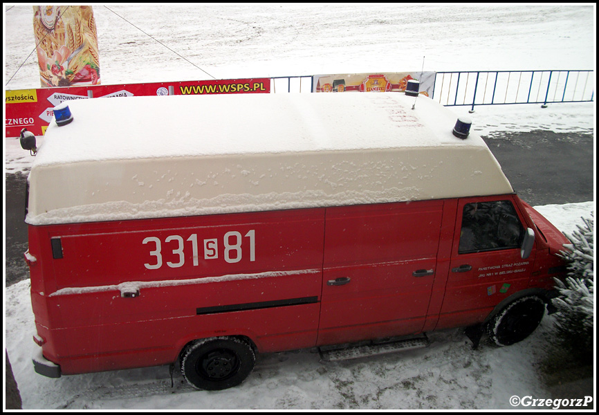 331[S]81 - SLKw Iveco Turbo Daily 35-10/Schmitz - JRG 1 Bielsko- Biała