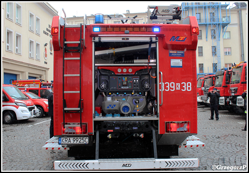 339[K]38 - GCBA 4,6/29 MAN TGM 18.340/Moto Truck - OSP Åuczyce