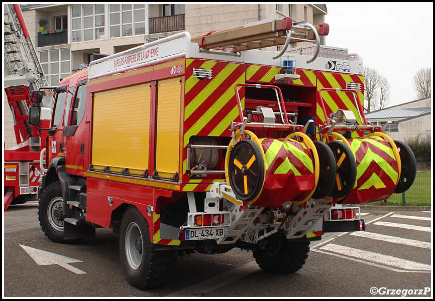 DL-434-XB - CCR Renault Midlum 270.15 dCi/Gallin - SDIS 53 de la Mayenne, Centre de Secours ChÃ¢teau-Gontier