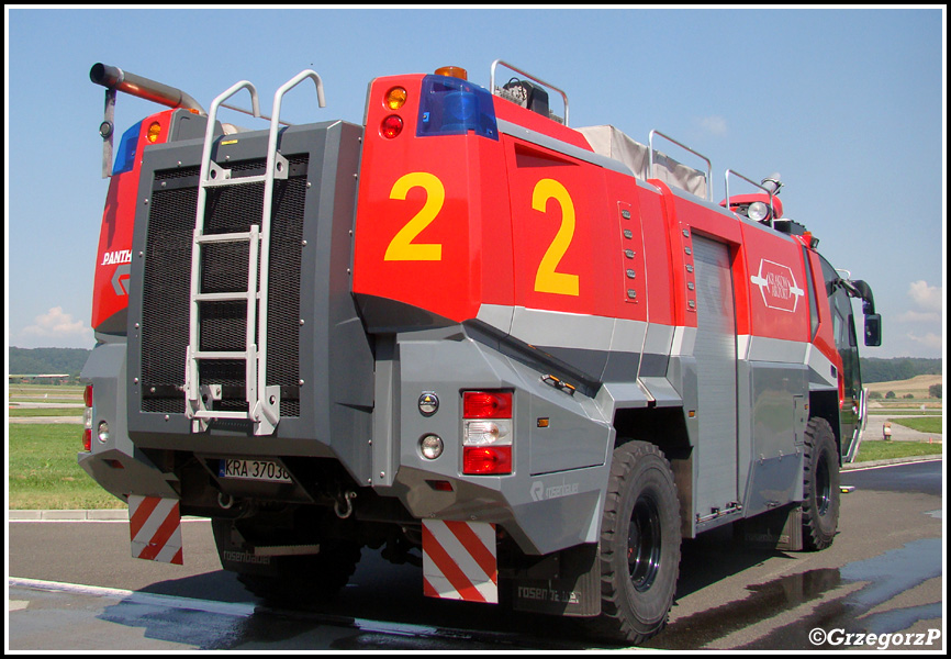 2 - GCBAPr 6,2/72+135 Rosenbauer Panther CA-6 - LSRG Kraków- Balice