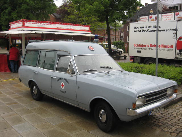 Opel Rekord Krankenwagen