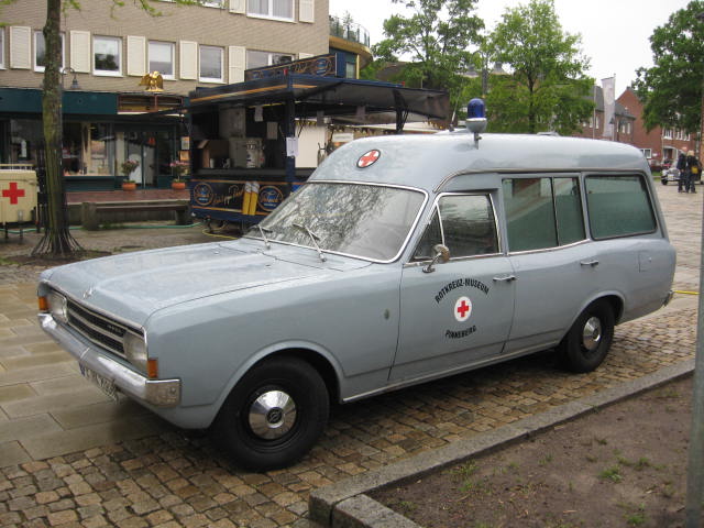 Opel Rekord Krankenwagen