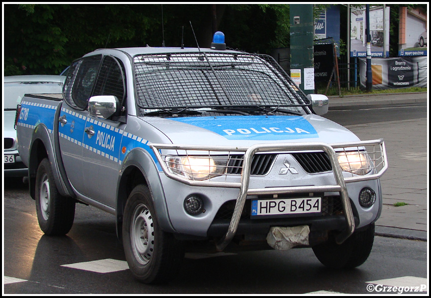 G718 - Mitsubishi L200/Gruau - OPP Kraków