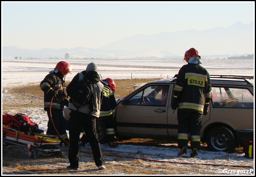 11.12.2011 - Nowy Targ, lotnisko - „Poślizg bezpiecznie kontrolowany”