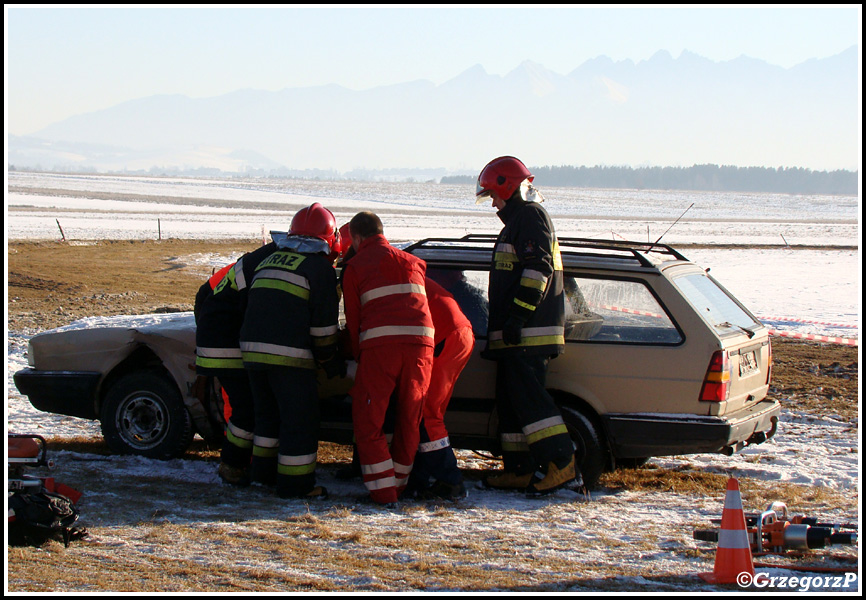 11.12.2011 - Nowy Targ, lotnisko - „Poślizg bezpiecznie kontrolowany”