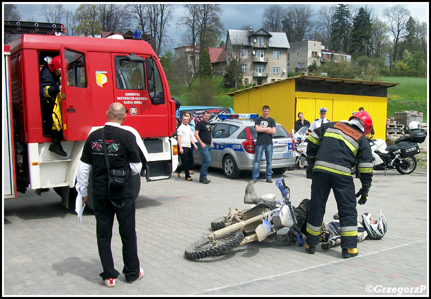 3.05.2010 - Rabka, ul. ZakopiaÅ„ska - Pokaz ratownictwa medycznego JRG Rabka ZdrÃ³j