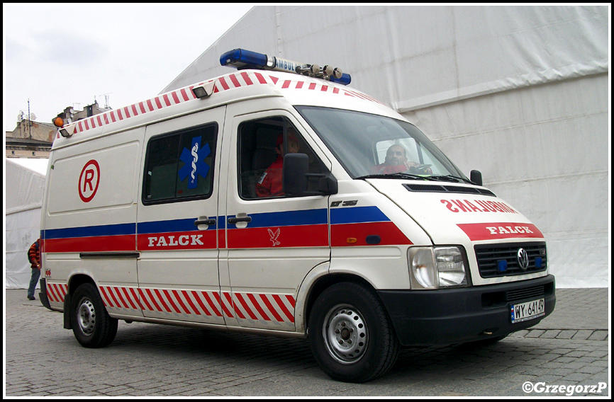 R - Volkswagen Transporter LT/WAS - Falck KrakÃ³w