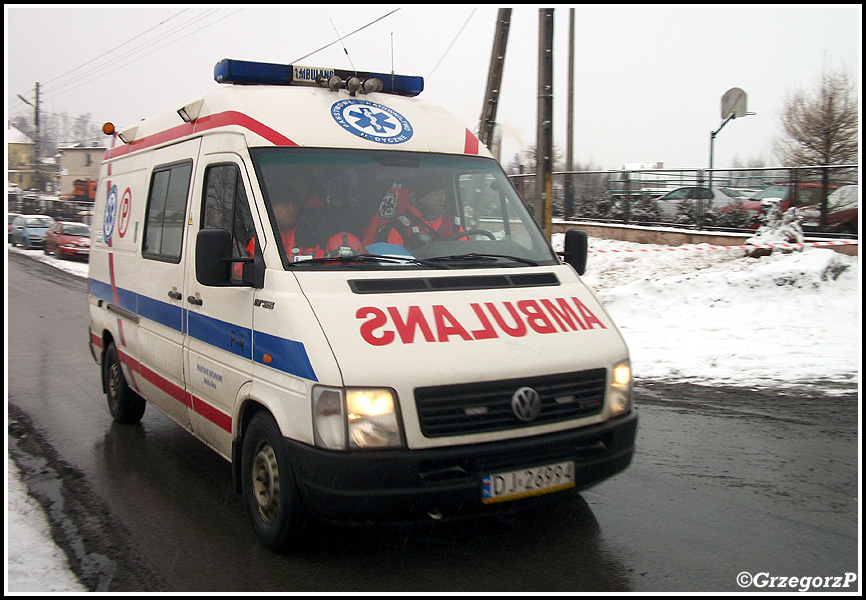 P4 - Volkswagen LT 35/WAS - Pogotowie Ratunkowe Jelenia Góra