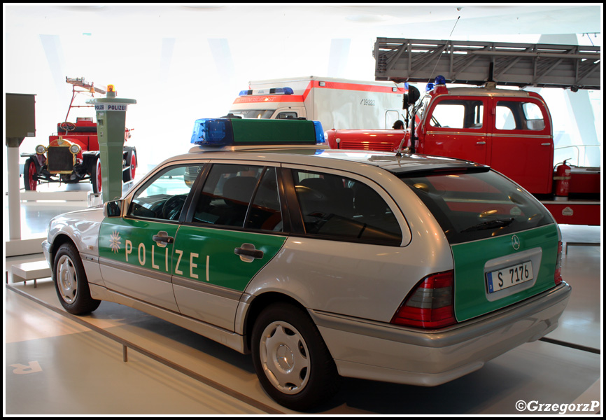 S 7176 - Mercedes Benz C 220 CDi T-Modell Polizei - Mercedes-Benz Museum Stuttgart