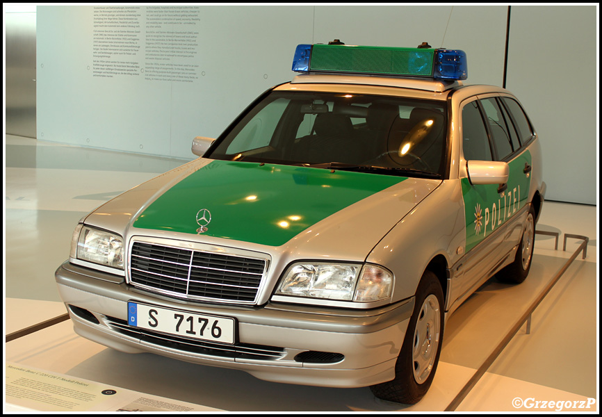 S 7176 - Mercedes Benz C 220 CDi T-Modell Polizei - Mercedes-Benz Museum Stuttgart