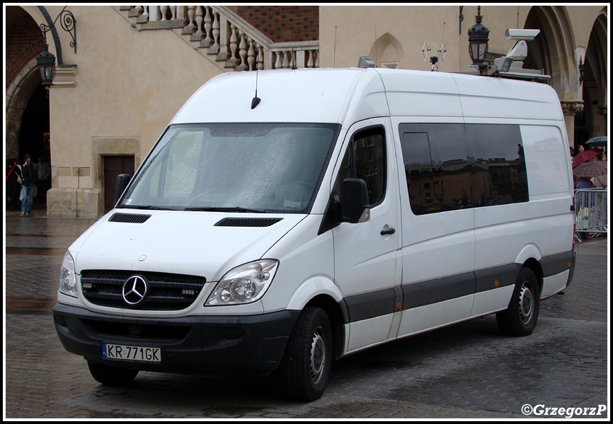 MCM Mercedes Benz Sprinter 318 CDI - KMP KrakÃ³w
