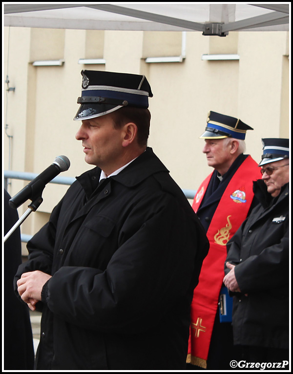 30.01.2016 - KrakÃ³w, SzkoÅ‚a AspirantÃ³w PSP - Przekazanie samochodÃ³w dla jednostek OSP wojewÃ³dztwa maÅ‚opolskiego
