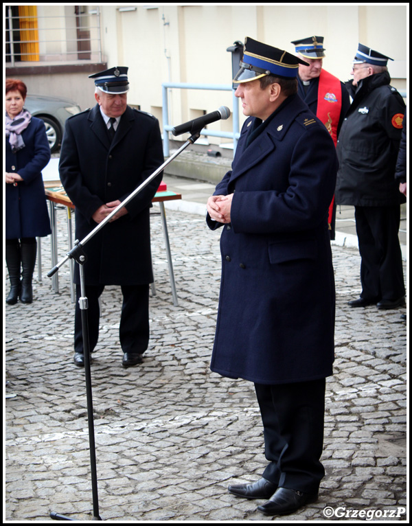 30.01.2016 - KrakÃ³w, SzkoÅ‚a AspirantÃ³w PSP - Przekazanie samochodÃ³w dla jednostek OSP wojewÃ³dztwa maÅ‚opolskiego