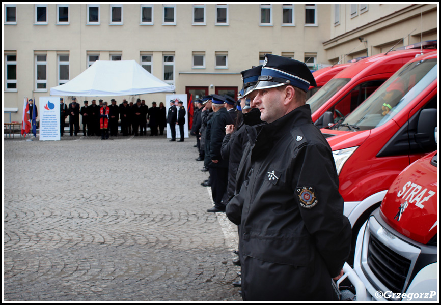 30.01.2016 - Kraków, Szkoła Aspirantów PSP - Przekazanie samochodów dla jednostek OSP województwa małopolskiego