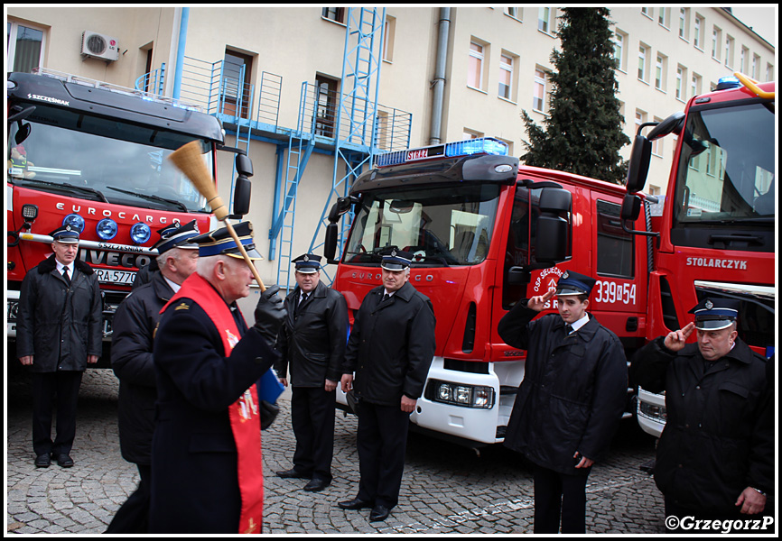 30.01.2016 - Kraków, Szkoła Aspirantów PSP - Przekazanie samochodów dla jednostek OSP województwa małopolskiego