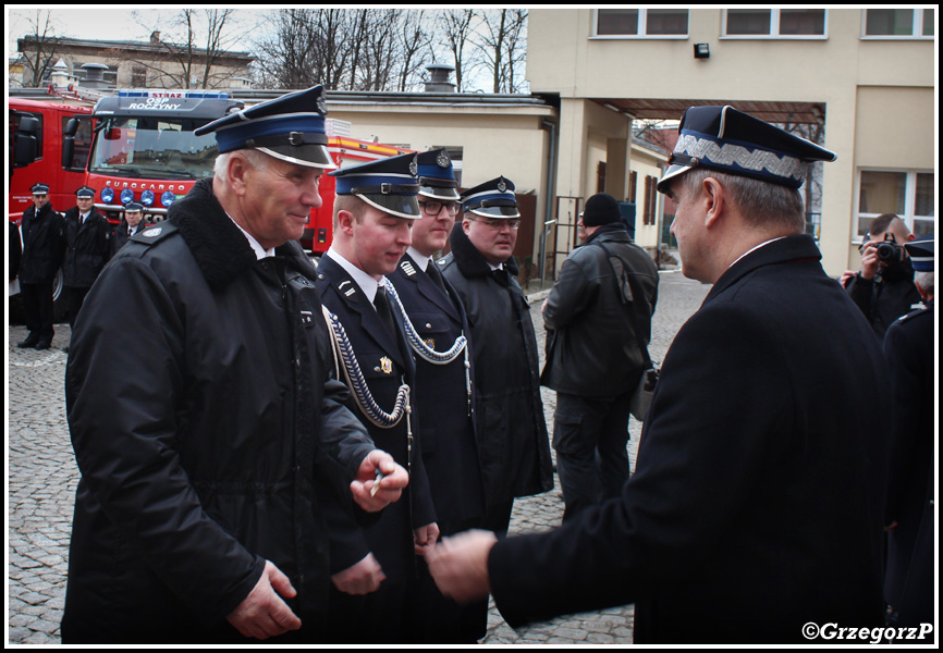 30.01.2016 - Kraków, Szkoła Aspirantów PSP - Przekazanie samochodów dla jednostek OSP województwa małopolskiego