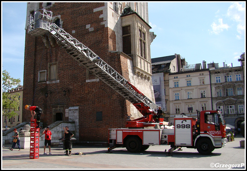21.05.2012 - KrakÃ³w, Rynek GÅ‚Ã³wny - WojewÃ³dzkie obchody Dnia StraÅ¼aka