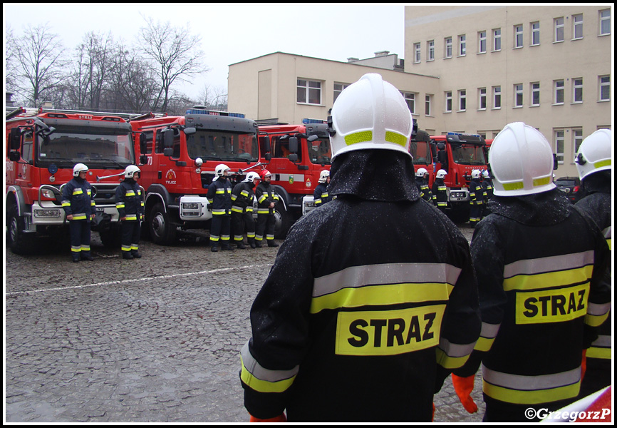 14.01.2014 - Kraków, Szkoła Aspirantów PSP - Przekazanie samochodów dla jednostek OSP województwa Małopolskiego