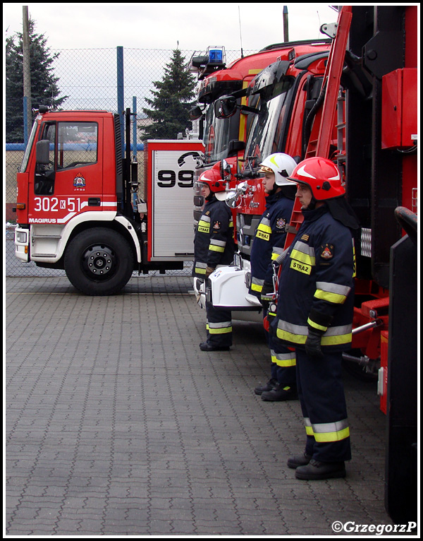 11.02.2014 - Kraków, ul. Zarzecze - Przekazanie sprzętu dla PSP województwa małopolskiego