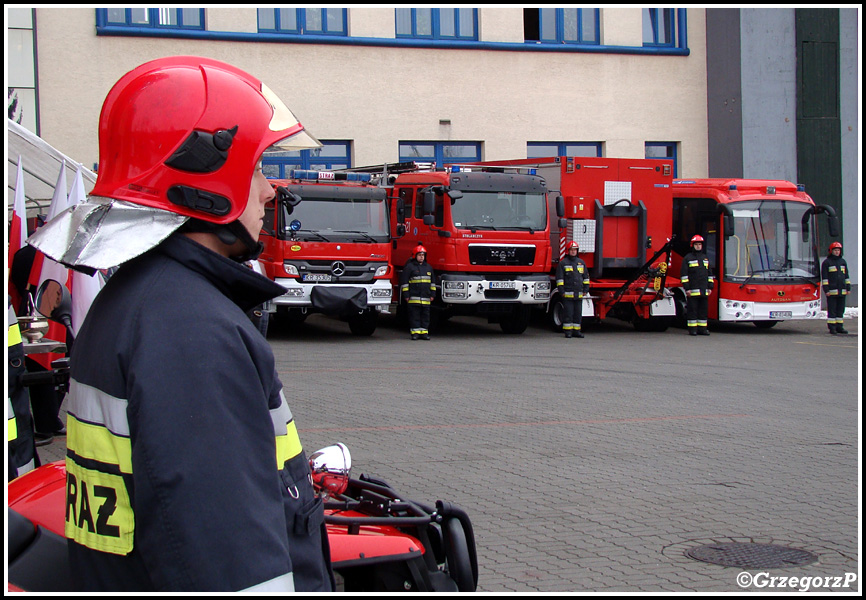 14.02.2013 - Kraków, KW PSP - Przekazanie sprzętu dla strażaków z województwa małopolskiego