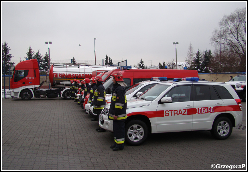 14.02.2013 - KrakÃ³w, KW PSP - Przekazanie sprzÄ™tu dla straÅ¼akÃ³w z wojewÃ³dztwa maÅ‚opolskiego