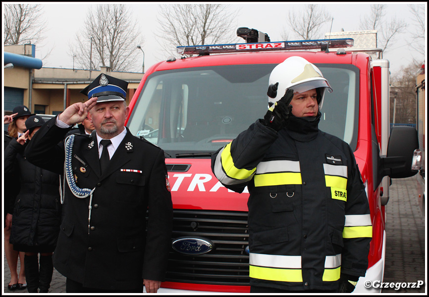 17.02.2017 - Kraków, ul. Zarzecze - Przekazanie samochodów dla OSP województwa małopolskiego