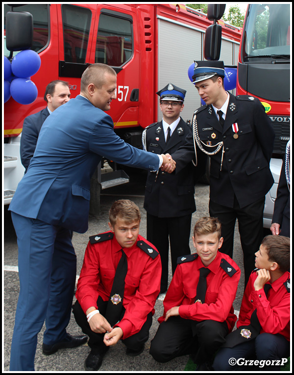31.05.2017 - Zembrzyce - Przekazanie samochodÃ³w dla OSP