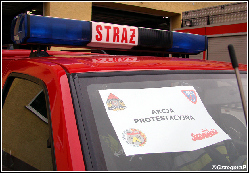 5.01.2012 - Nowy Targ, ul. LudÅºmierska - "AKCJA PROTESTACYJNA SÅUÅ»B MUNDUROWYCH"