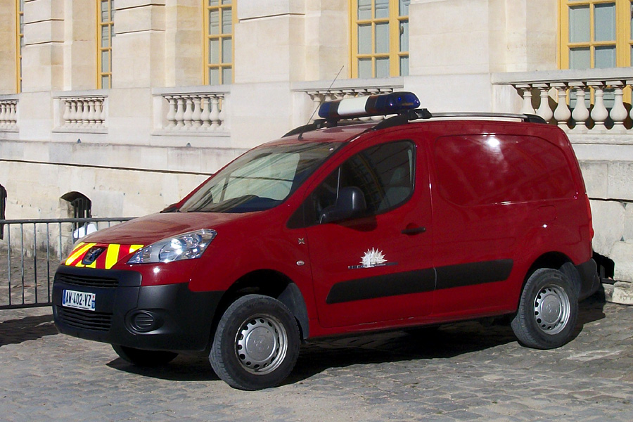 AV-545-YO - Peugeot Partner - Service Sécurité Incendie Château de Versailles