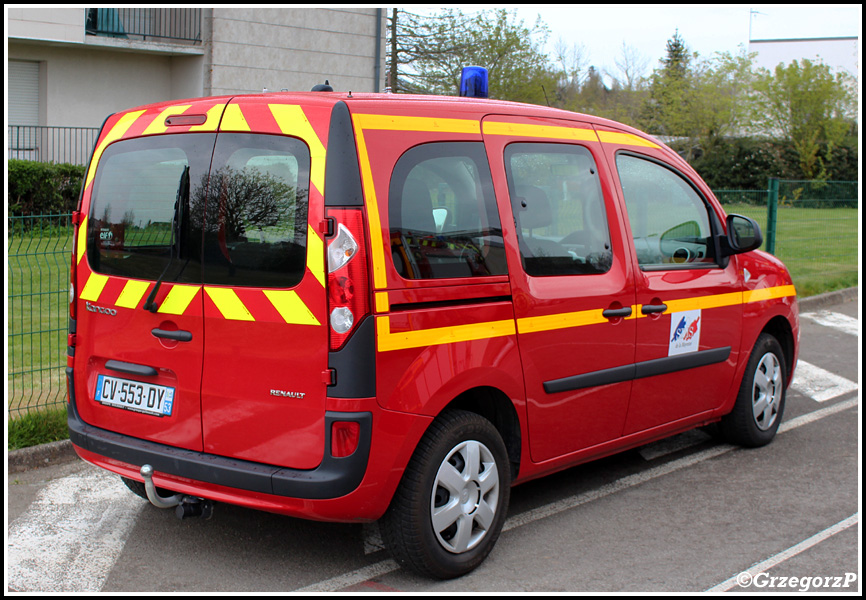 CV-553-DY - VL Renault Kangoo - SDIS 53 de la Mayenne, Centre de Secours Château-Gontier