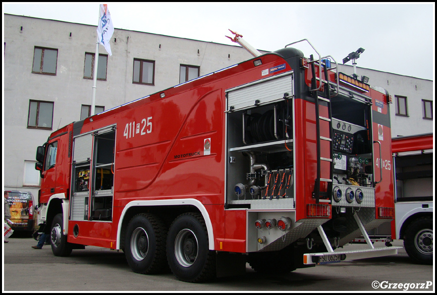 411[F]25 - GCBA 8,8/68 Mercedes Benz Actros 3341/Moto Truck - JRG SulÄ™cin*
