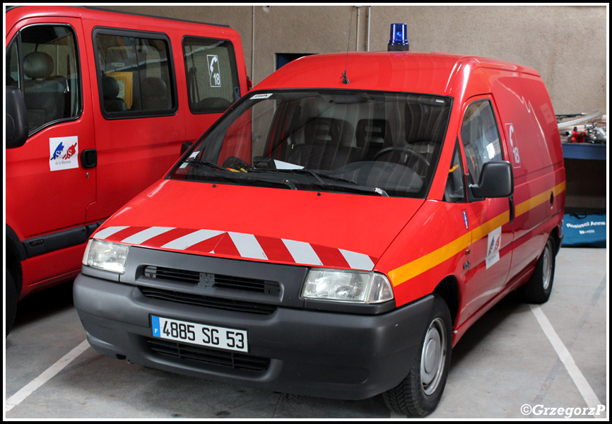 4885 SG 53 - VL Citröen Jumpy - SDIS 53 de la Mayenne, Centre de Secours Château-Gontier