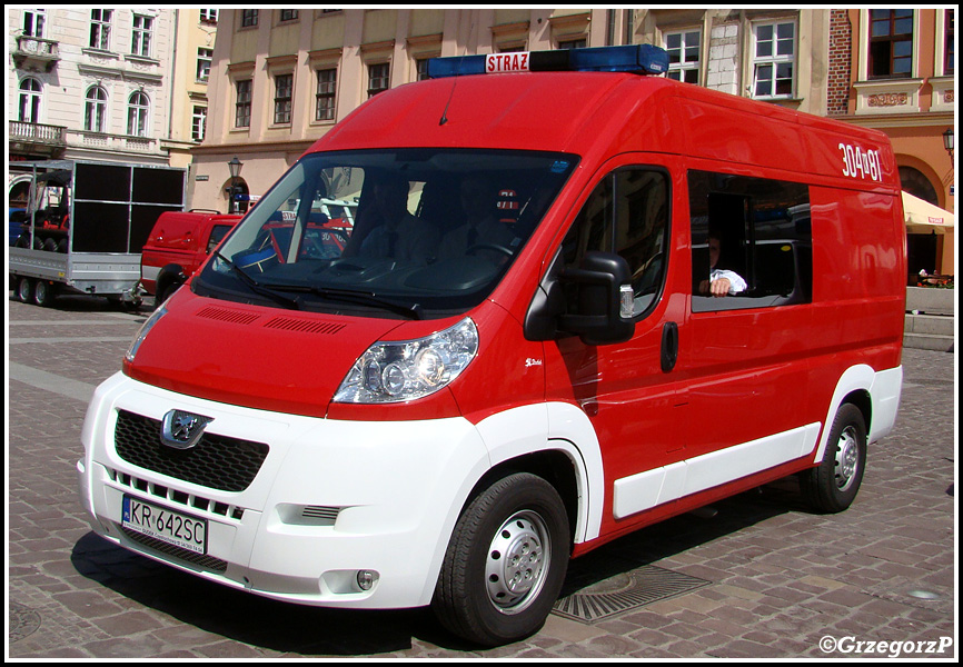 304[K]81 - SLKw Peugeot Boxer/Auto-Tech - JRG 4 Kraków*