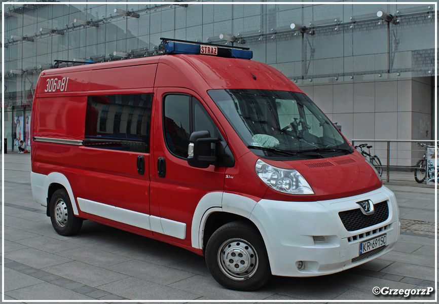 306[K]81 - SLKw Peugeot Boxer/Auto-Tech - JRG 6 Kraków