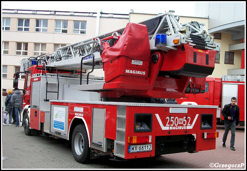 250[W]52 - SCD 30 Iveco 160E30/Magirus - SGSP Warszawa