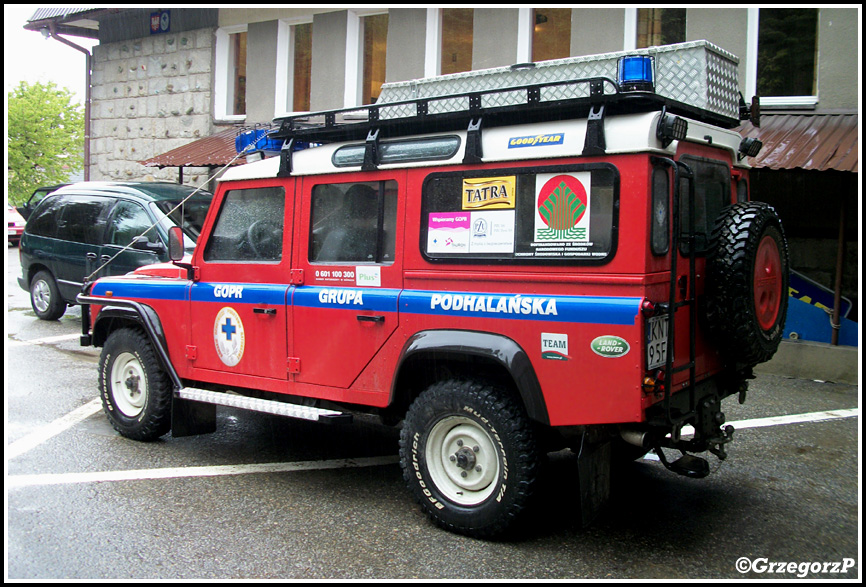 31 - Land Rover Defender 110 - Grupa PodhalaÅ„ska GOPR