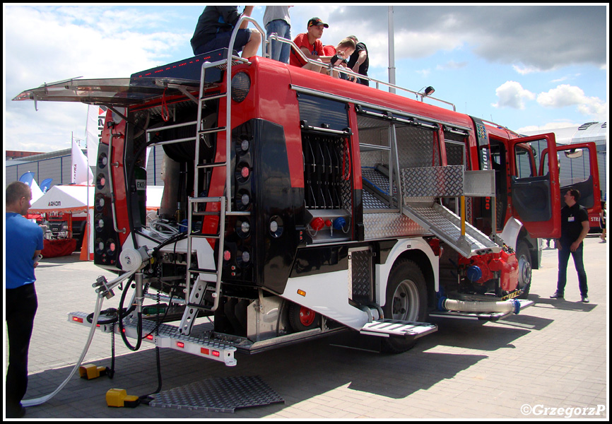 GBAM 2/16+16 Mercedes Benz Atego 1629/KZWM Ogniochron - Pojazd demonstracyjny