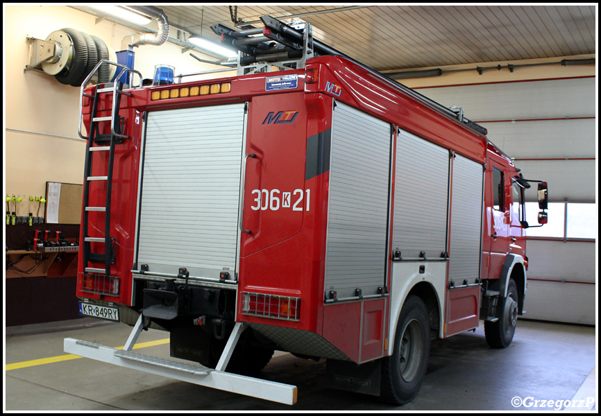 306[K]21 - GBA 2,5/24 Mercedes Benz Atego 1329/Moto Truck - JRG 6 KrakÃ³w
