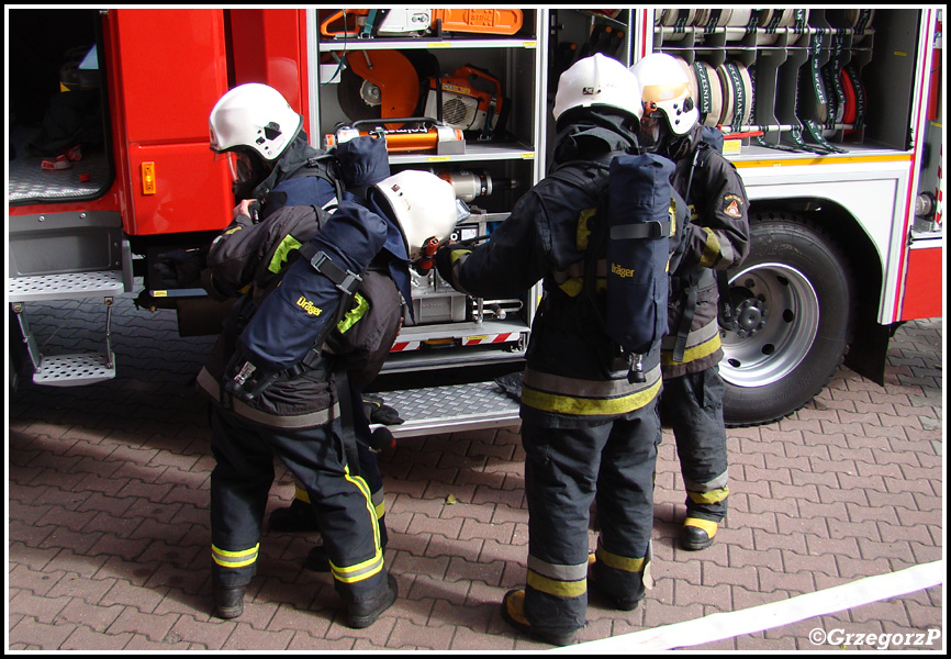 4.10.2012 - KoÅ›cielisko, ZespoÅ‚ SzkÃ³Å‚ - Manewry gminne