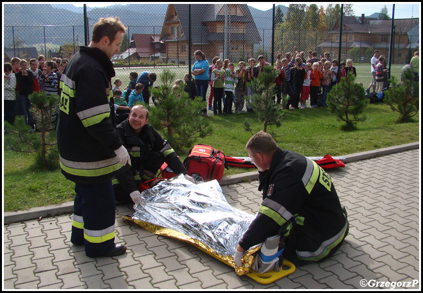 4.10.2012 - KoÅ›cielisko, ZespoÅ‚ SzkÃ³Å‚ - Manewry gminne