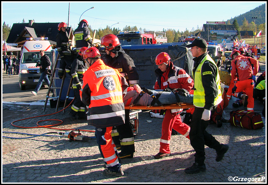 19.10.2012 - Zakopane, ul. BronisÅ‚awa Czecha - Manewry KSRG powiatu tatrzaÅ„skiego