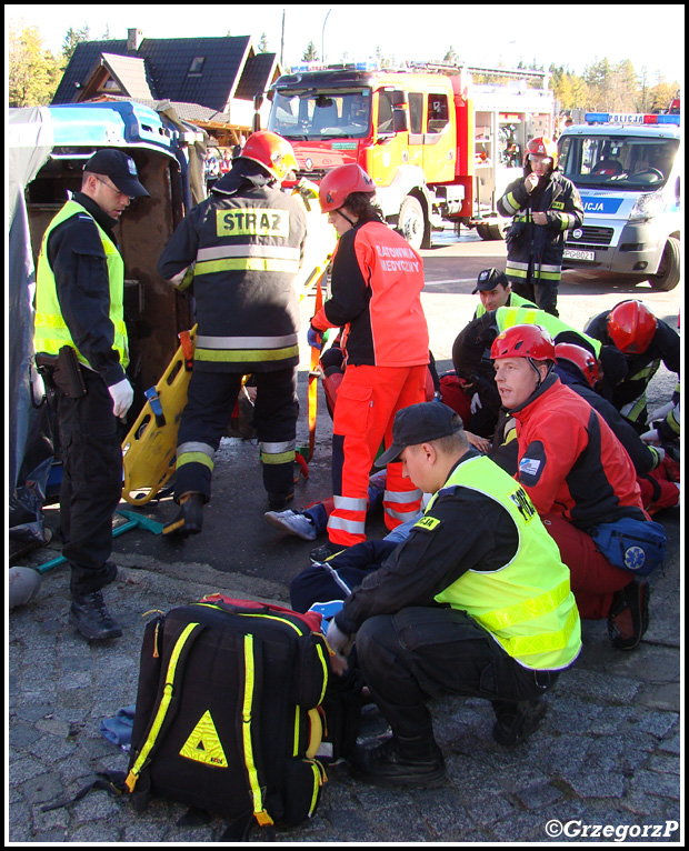 19.10.2012 - Zakopane, ul. BronisÅ‚awa Czecha - Manewry KSRG powiatu tatrzaÅ„skiego