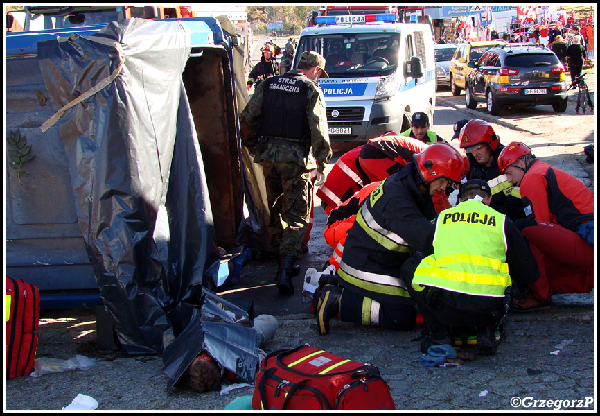 19.10.2012 - Zakopane, ul. BronisÅ‚awa Czecha - Manewry KSRG powiatu tatrzaÅ„skiego