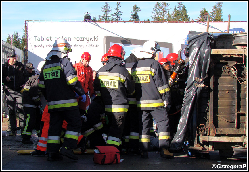 19.10.2012 - Zakopane, ul. Bronisława Czecha - Manewry KSRG powiatu tatrzańskiego