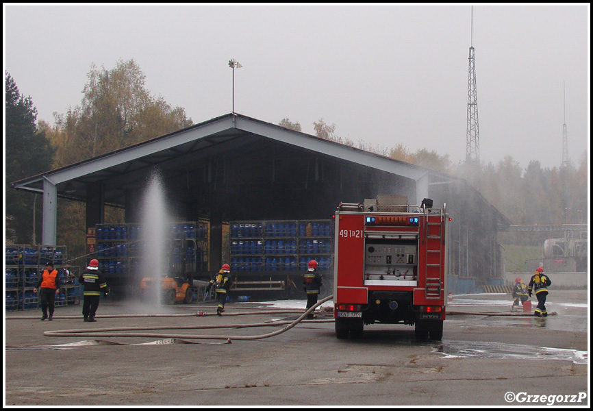 23.10.2012 - Nowy Targ, ul. Składowa - Wojewódzkie manewry w zakładzie GASPOL