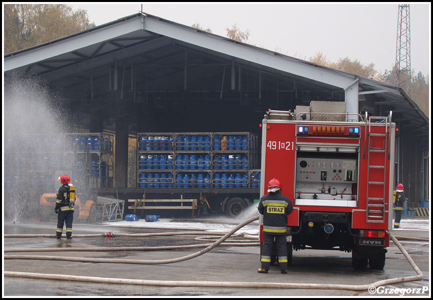 23.10.2012 - Nowy Targ, ul. Składowa - Wojewódzkie manewry w zakładzie GASPOL