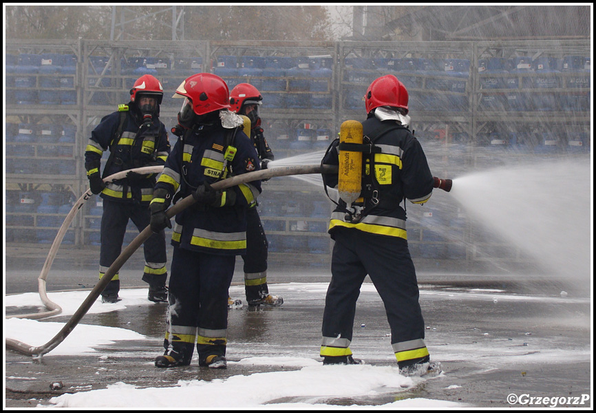 23.10.2012 - Nowy Targ, ul. Składowa - Wojewódzkie manewry w zakładzie GASPOL