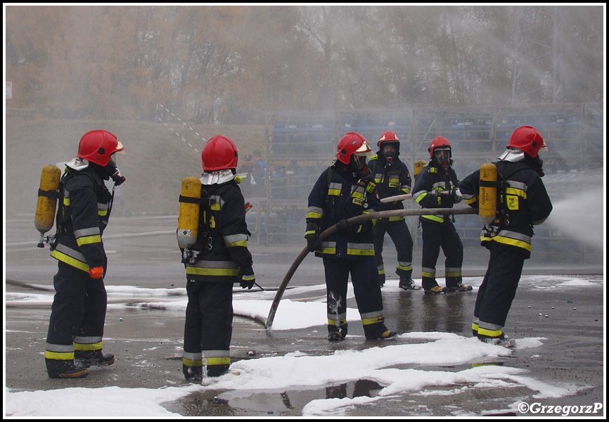 23.10.2012 - Nowy Targ, ul. Składowa - Wojewódzkie manewry w zakładzie GASPOL