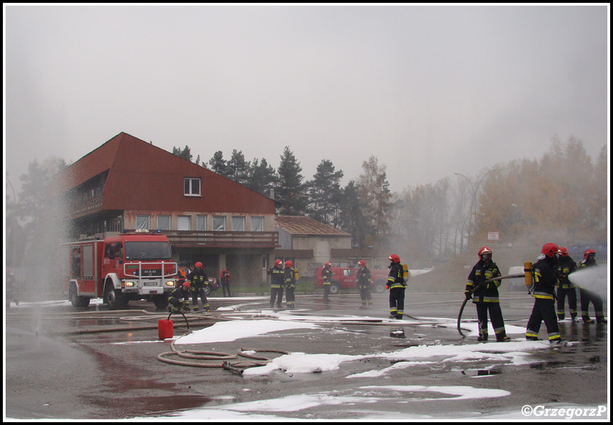 23.10.2012 - Nowy Targ, ul. Składowa - Wojewódzkie manewry w zakładzie GASPOL